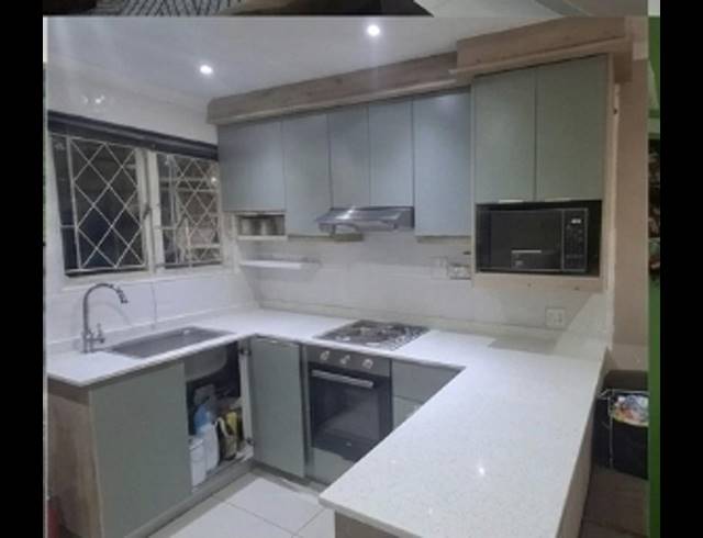 2 BEDROOM COMPLEX FOR SALE IN SHERWOOD